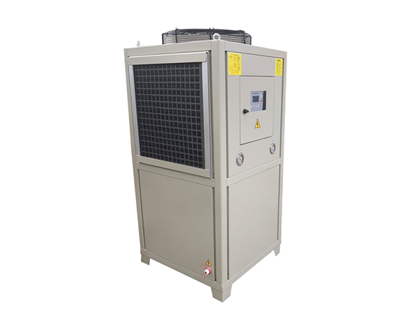 如何選擇油冷機設(shè)備的冷媒 如何選擇油冷機設(shè)備的冷媒